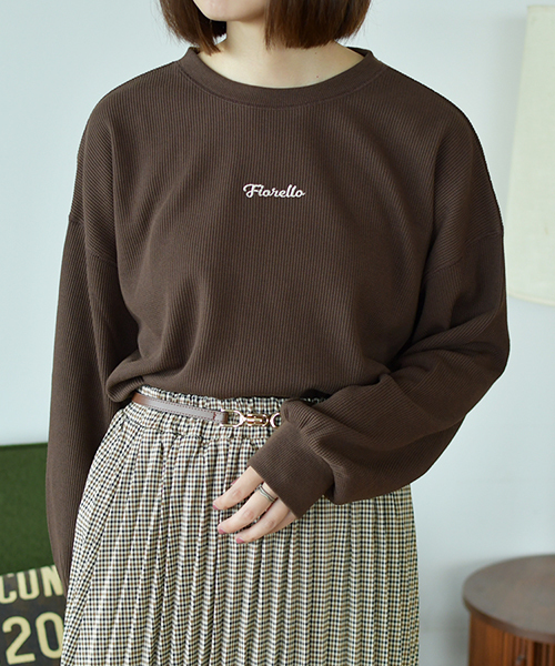 PairPair（ペアペア）の「ワッフル袖ボリュームロゴ刺繍プルオーバー（Tシャツ/カットソー・レディース・ダークブラウン/ベージュ/モカ・FREE）」の6枚目の写真