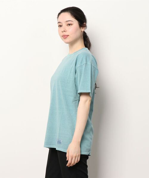 Russell Athletic（ラッセルアスレティック）の「【RUSSELL×Holiday別注】Bookstore Jersey S/S T-Pigment（Tシャツ/カットソー・レディース・ブルー/ピンク/イエロー/チャコールグレー/ナチュラル・LARGE/MEDIUM）」の11枚目の写真