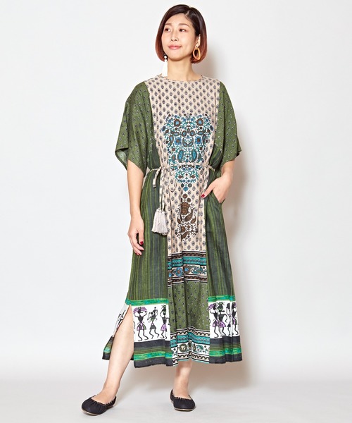 チャイハネ(チャイハネ)の「【チャイハネ】フォークロアパッチワークプリントワンピース(ワンピース・レディース・ブルー/オレンジ/カーキ・FREE)」の2枚目の写真