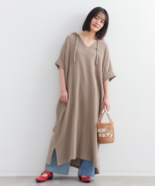 osharewalker(オシャレウォーカー)の「『ダブルガーゼフードワンピース』(ワンピース・レディース・モカ/ネイビー/テラコッタ/グレイッシュブルー/グリーン・FREE)」の15枚目の写真