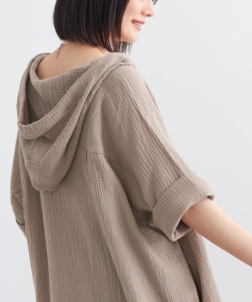 osharewalker(オシャレウォーカー)の「『ダブルガーゼフードワンピース』(ワンピース・レディース・モカ/ネイビー/テラコッタ/グレイッシュブルー/グリーン・FREE)」の19枚目の写真