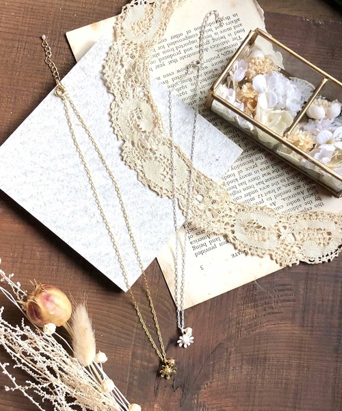 m.soeur（エムスール）の「カモミールのネックレス＊（ネックレス・レディース・シルバー・FREE）」の4枚目の写真