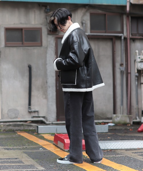 CREARE -LINO-(クレアーレリノ)の「ビッグシルエット ボアレザーブルゾン(ブルゾン・メンズ・ブラック・FREE)」の7枚目の写真