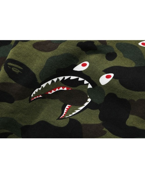 A BATHING APE（アベイシングエイプ）の「SHARK 1ST CAMO SHARK