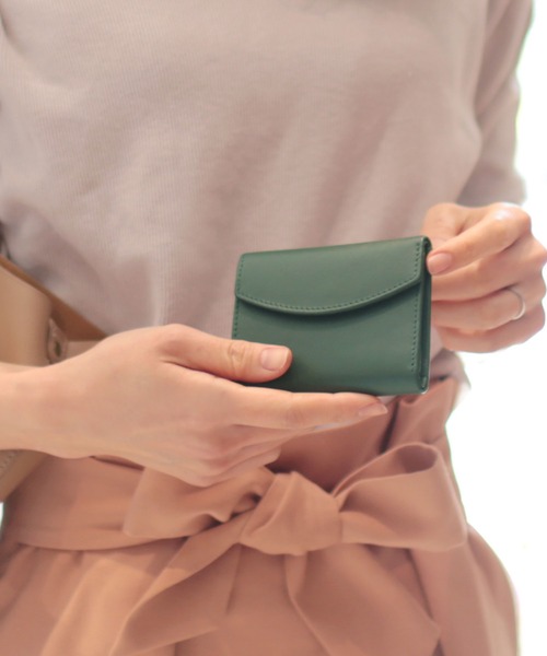 mieno（ミエノ）の「[mieno]牛革レザーコンパクトミニ財布（財布・レディース・ブラック/ダークブラウン/パープル/レッド/ブルー/グリーン/ウッド/マスタード/キャメル・FREE）」の5枚目の写真