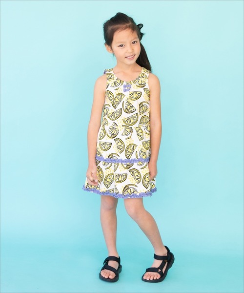 RAGMART（ラグマート）の「総柄プリントワンピース フルーツ柄（ワンピース・キッズ・オフホワイト/サックスブルー・90cm/80ｃｍ/95cm）」の6枚目の写真