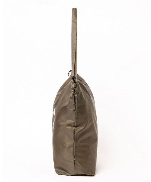 BILLABONG(ビラボン)の「BILLABONG メンズ POCKETABLE TOTE バッグ 21L【2021年春夏モデル】/ビラボンショッパー(お買い物・ショッピングバッグ)(トートバッグ・メンズ・ブラック/ネイビー/オレンジ/アーミー・FREE)」の10枚目の写真