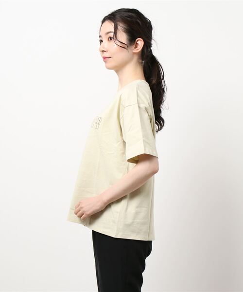 Samansa Mos2 blue(サマンサモスモスブルー)の「ロゴTee(Tシャツ/カットソー・レディース・イエロー/チャコール/オフホワイト・フリ-)」の5枚目の写真