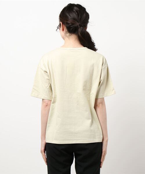 Samansa Mos2 blue(サマンサモスモスブルー)の「ロゴTee(Tシャツ/カットソー・レディース・イエロー/チャコール/オフホワイト・フリ-)」の4枚目の写真