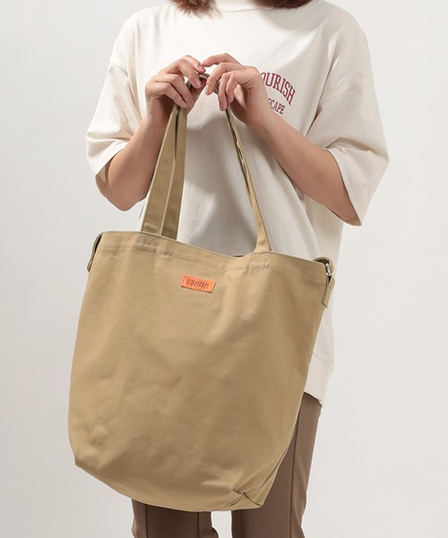 UNIVERSAL OVERALL(ユニバーサルオーバーオール)の「【UNIVERSAL OVERALL/ユニバーサルオーバーオール】キャンバス生地2WAYショルダートートバッグ(トートバッグ・レディース・ベージュ/ホワイト/グレー/ブラック/ブルー・FREE)」の19枚目の写真