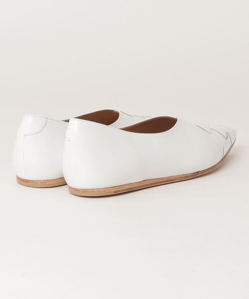 MAISON EUREKA（メゾンエウレカ）の「MAISON EUREKA ポインテッドトゥメッシュパンプス（パンプス・レディース・ホワイト・38/35/36/37）」の2枚目の写真