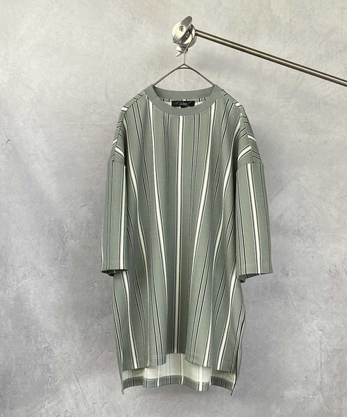Beno(ビーノ)の「ストライプ カットジョーゼット オーバーサイズ Tシャツ(Tシャツ/カットソー・メンズ・ホワイト系その他/ブラック系その他/グレー系その他/ブラック系その他2・M/L)」の4枚目の写真
