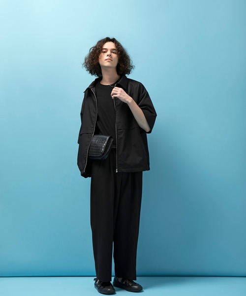 LUCY（ルーシー）の「LUCY/T/R LOOSE TUCK WIDE SLACKS（スラックス・メンズ・ブラウン/ブラック・MEDIUM/LARGE）」の3枚目の写真
