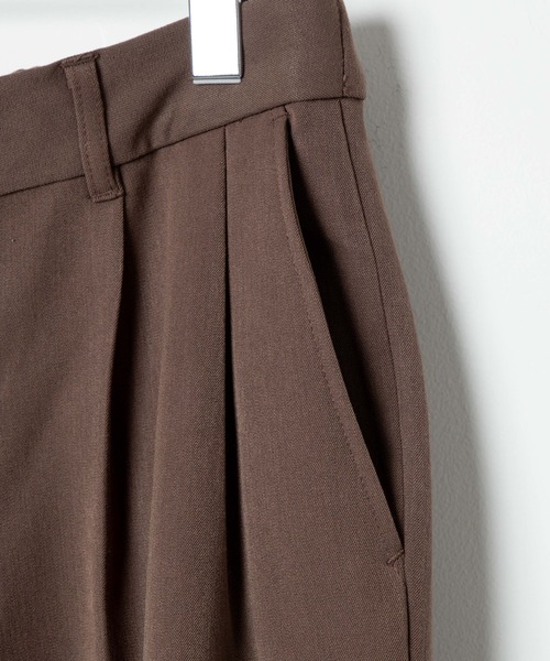 LUCY（ルーシー）の「LUCY/T/R LOOSE TUCK WIDE SLACKS（スラックス・メンズ・ブラウン/ブラック・MEDIUM/LARGE）」の14枚目の写真