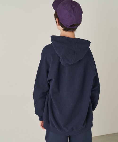 &yam(アンドヤム)の「USA裏毛オーバーサイズ裏使いプリントパーカー(パーカー・キッズ・ブルー/ブラック/ベージュ/ホワイト・130-140cm/150-160cm/140-150cm/120-130cm/110-120cm)」の21枚目の写真