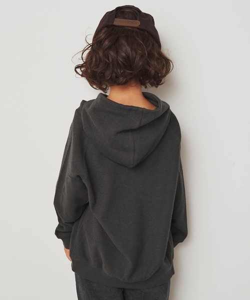 &yam(アンドヤム)の「USA裏毛オーバーサイズ裏使いプリントパーカー(パーカー・キッズ・ブルー/ブラック/ベージュ/ホワイト・130-140cm/150-160cm/140-150cm/120-130cm/110-120cm)」の12枚目の写真