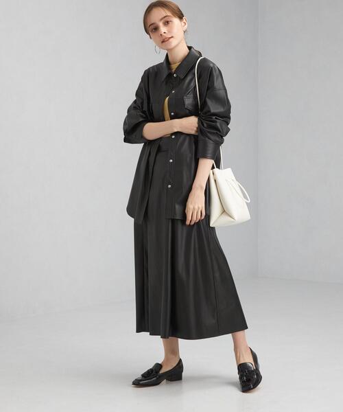 green label relaxing（グリーンレーベルリラクシング）の「フェイクレザー フレア スカート（スカート・レディース・ベージュ/ブラック・38/36）」の19枚目の写真