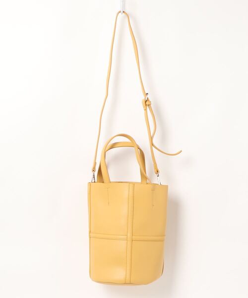 Bou Jeloud（ブージュルード）の「エコレザーバケツBAG（ボストンバッグ・レディース・イエロー/ブラック・FREE）」の7枚目の写真