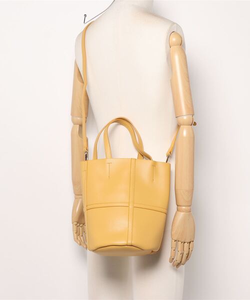 Bou Jeloud（ブージュルード）の「エコレザーバケツBAG（ボストンバッグ・レディース・イエロー/ブラック・FREE）」の11枚目の写真