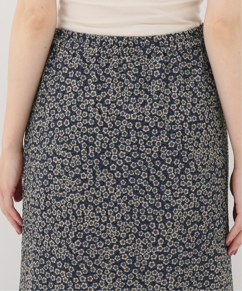 SLOBE IENA（スローブイエナ）の「Deveauxダリアプリントマーメイドスカート【手洗い可能/ウエストゴム】◆（スカート・レディース・ネイビー/ブラウン・FREE）」の4枚目の写真