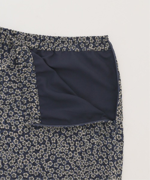 SLOBE IENA（スローブイエナ）の「Deveauxダリアプリントマーメイドスカート【手洗い可能/ウエストゴム】◆（スカート・レディース・ネイビー/ブラウン・FREE）」の9枚目の写真