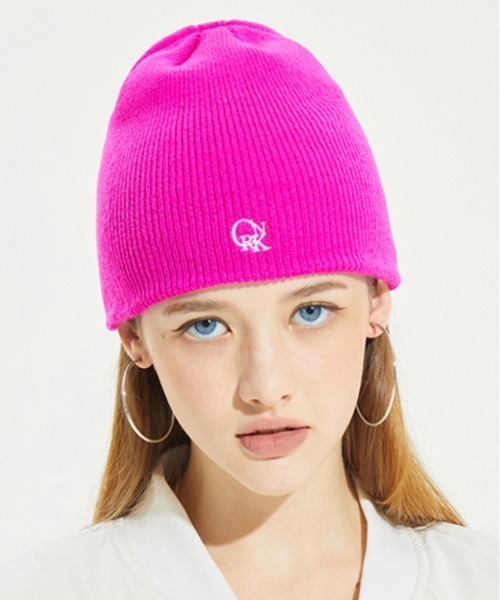 CRANK（クランク）の「【CRANK】LOGO SHORT BEANIE（ニットキャップ/ビーニー・レディース・ブラック/ピンク・ONE SIZE）」の2枚目の写真