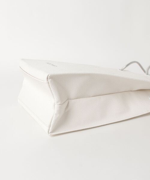 NaNa-NaNa（ナナナナ）の「【nana-nana】A4 BASKETBALL（ショルダーバッグ・メンズ・ホワイト/パープル・FREE）」の6枚目の写真