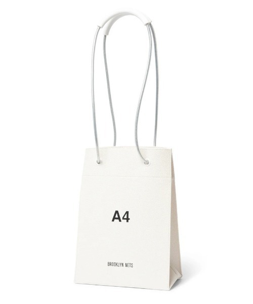 NaNa-NaNa（ナナナナ）の「【nana-nana】A4 BASKETBALL（ショルダーバッグ・メンズ・ホワイト/パープル・FREE）」の2枚目の写真