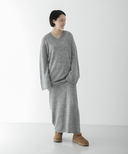 UGG(アグ)の「『一部WEB限定カラー』UGG CLASSIC ULTRA MINI(ブーツ・レディース・ブラック/グリーン系その他/グレー/キャメル・6/8/5/7)」の10枚目の写真