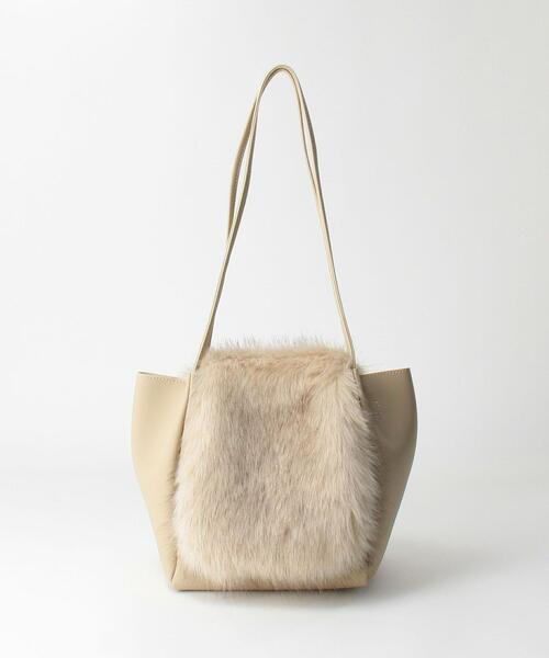 closet story(クローゼットストーリー)の「<closet story>フェイクファーカバー キューブ ショルダーバッグ(ショルダーバッグ・レディース・ベージュ/グレー・FREE)」の14枚目の写真