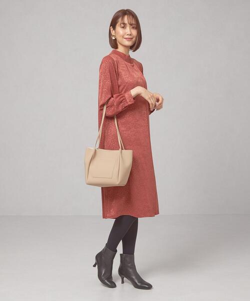 closet story(クローゼットストーリー)の「<closet story>フェイクファーカバー キューブ ショルダーバッグ(ショルダーバッグ・レディース・ベージュ/グレー・FREE)」の15枚目の写真