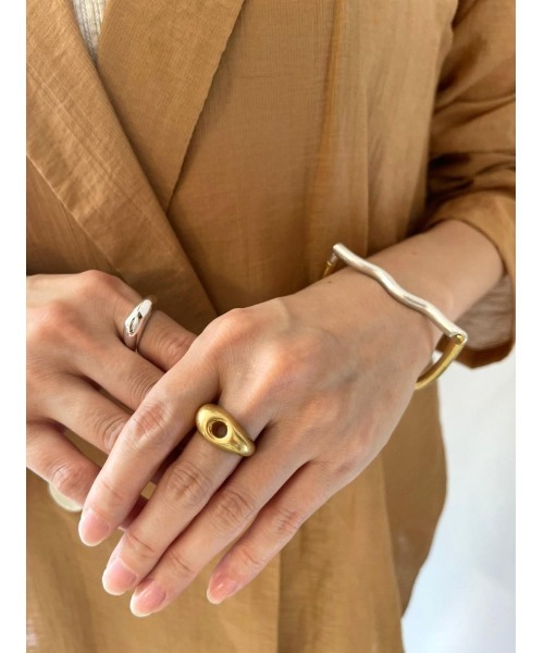mou（モウ）の「ななめラインぷっくりリング（リング・レディース・シルバー・11号/9号/14号/13号）」の5枚目の写真