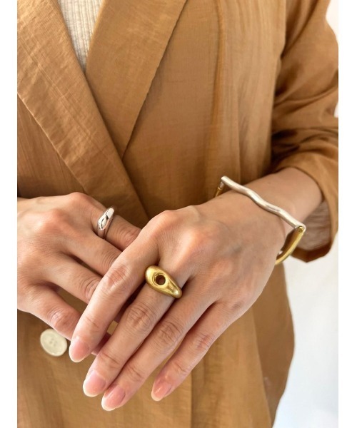 mou（モウ）の「ななめラインぷっくりリング（リング・レディース・シルバー・11号/9号/14号/13号）」の6枚目の写真