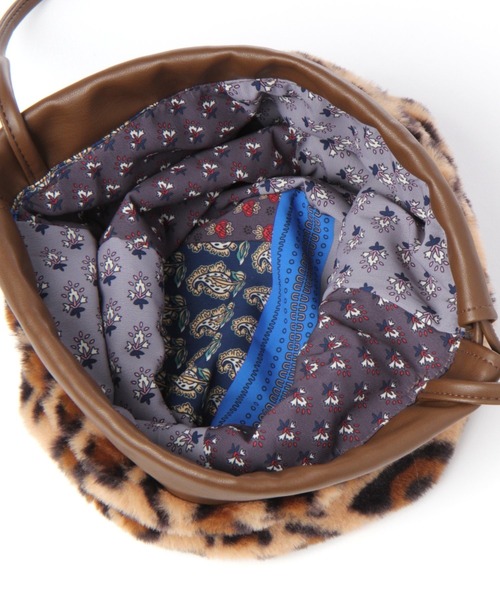 studio CLIP（スタディオクリップ）の「リバーシブルフェイクファーバッグ（ショルダーバッグ・レディース・その他1/アイボリー・FREE）」の20枚目の写真