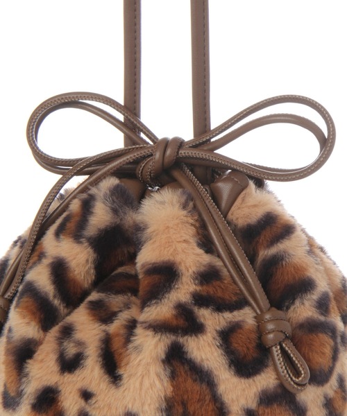 studio CLIP（スタディオクリップ）の「リバーシブルフェイクファーバッグ（ショルダーバッグ・レディース・その他1/アイボリー・FREE）」の17枚目の写真