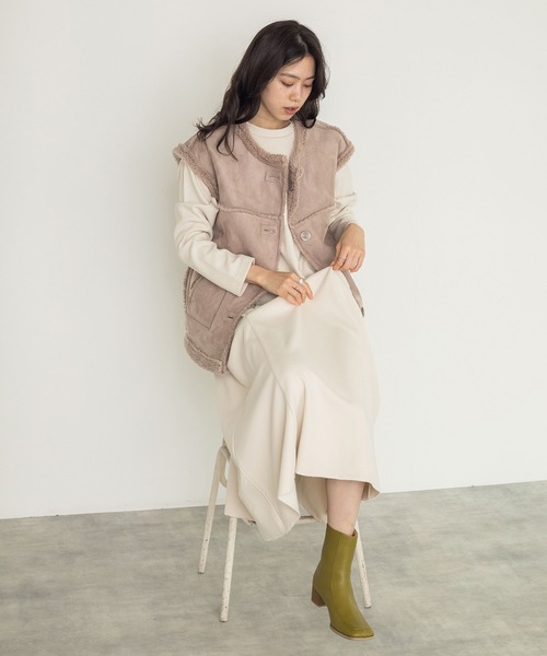 w closet（ダブルクローゼット）の「エコスエードムートンベスト（その他アウター・レディース・ライトベージュ/グレイッシュベージュ・FREE）」の11枚目の写真