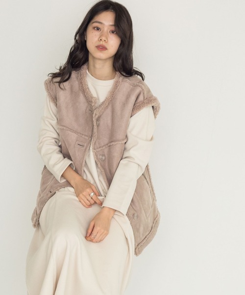 w closet（ダブルクローゼット）の「エコスエードムートンベスト（その他アウター・レディース・ライトベージュ/グレイッシュベージュ・FREE）」の7枚目の写真