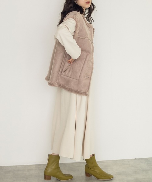 w closet（ダブルクローゼット）の「エコスエードムートンベスト（その他アウター・レディース・ライトベージュ/グレイッシュベージュ・FREE）」の5枚目の写真