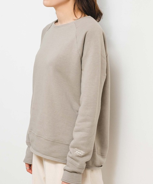 quadro（クオドロ）の「コーデュラヘビー裏毛ラグランプルオーバー（Tシャツ/カットソー・レディース・グレイッシュベージュ/カーキ/オートミール/ダークブラウン/ホワイト/ブルーグリーン/ダークネイビー・FREE）」の8枚目の写真