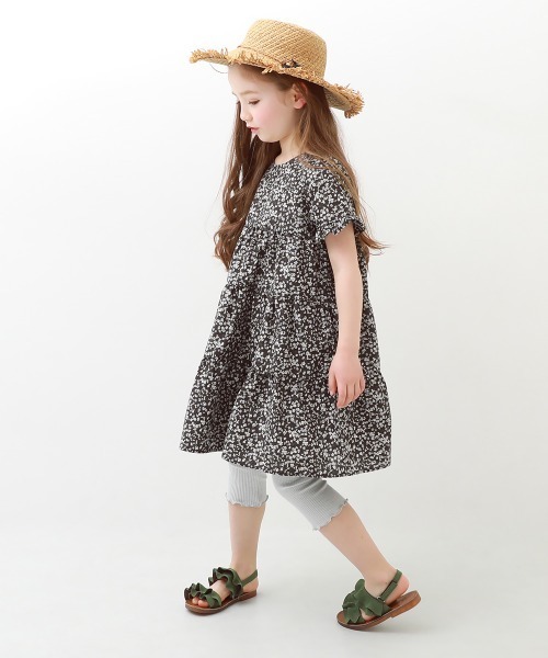 devirock(デビロック)の「花柄ティアード半袖ワンピース(ワンピース・キッズ・ブラック/イエロー/グレイッシュブルー・110cm/100cm/120cm/130cm/140cm/150cm/160cm)」の4枚目の写真
