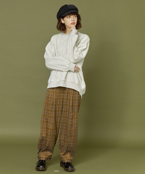 idem(イデム)の「idem over pullover/裏起毛オーバースウェット(スウェット・レディース・パープル/グレー・FREE)」の5枚目の写真