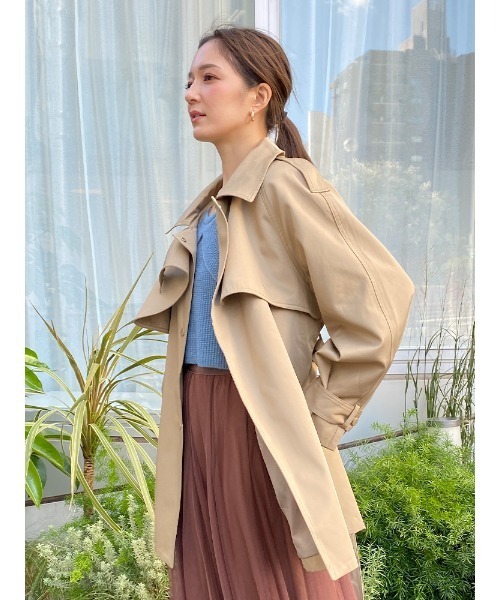 ECLIN（エクラン）の「デザインコート（トレンチコート・レディース・ベージュ/カーキ・FREE）」の2枚目の写真