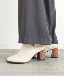 SOROTTO | ウッドヒールのスクエアトゥブーティー(パンプス)