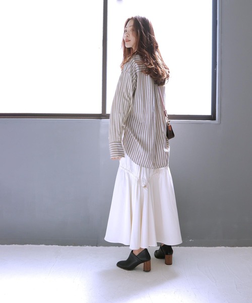 SOROTTO（ソロット）の「ウッドヒールのスクエアトゥブーティー（パンプス・レディース・ブラック/アイボリー・LL/3L/S/M/L）」の18枚目の写真