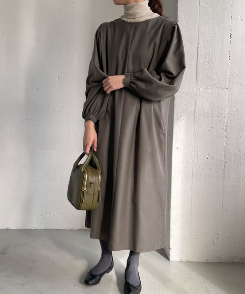 URBAN RESEARCH DOORS（アーバンリサーチドアーズ）の「ショルダータックワンピース（ワンピース・レディース・チャコールグレー/ベージュ・ONE）」の17枚目の写真