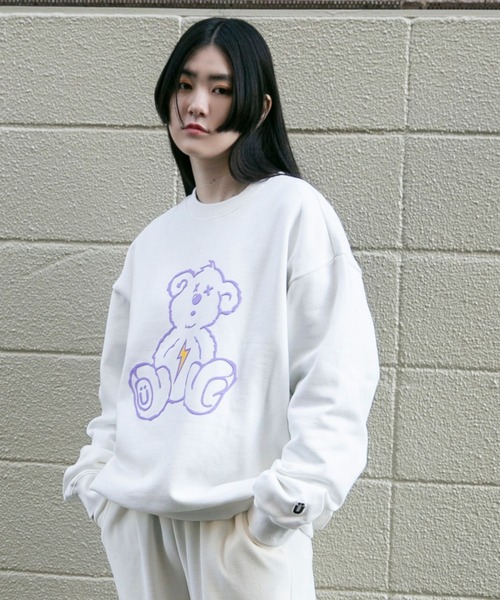 ISTKUNST（イストクンスト）の「【UNISEX】ISTKUNST／サンダーBEARプルオーバー(裏起毛)  2257969（スウェット・レディース・ホワイト/ライトグレー/ブラック/イエロー/セージグリーン・SMALL/MEDIUM/LARGE）」の2枚目の写真