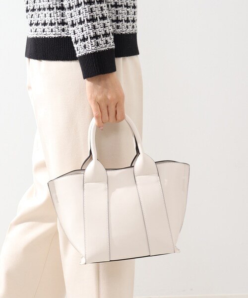 DRESKIP（ドレスキップ）の「◆【通勤】ワイドベルトトート【抗菌防臭裏地】（トートバッグ・レディース・ブラック/グレー/アイボリー・00）」の7枚目の写真