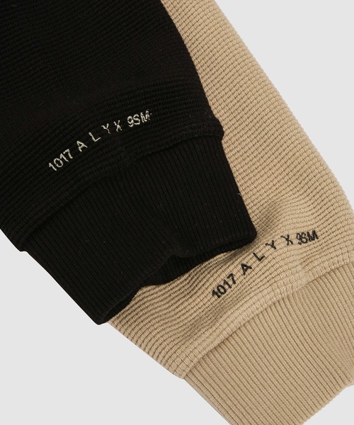 1017 ALYX 9SM（アリクス）の「FACE GRAPHIC L/S WAFFLE TEE（Tシャツ/カットソー・メンズ・ナチュラル/ブラック・XL/L/M/S）」の4枚目の写真