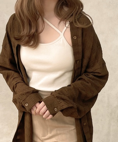 apres jour clair(アプレジュールクレア)の「【apresjour clair】シャーリングクロスシャツ【ZOZOTOWN限定アイテム】(シャツ/ブラウス・レディース・ベージュ/アイボリー/ブラウン系その他・X-LARGE/フリー)」の3枚目の写真