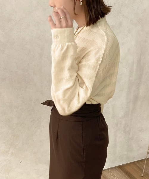 apres jour clair(アプレジュールクレア)の「【apresjour clair】シャーリングクロスシャツ【ZOZOTOWN限定アイテム】(シャツ/ブラウス・レディース・ベージュ/アイボリー/ブラウン系その他・X-LARGE/フリー)」の5枚目の写真
